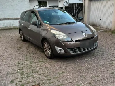 Gebraucht Renault Grand Scénic III 130 PS (95 kW) 2011 Van / Kleinbus