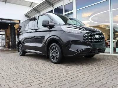 Neu Ford Tourneo Custom Titanium 170 PS (125 kW) 2026 Schwarz Van