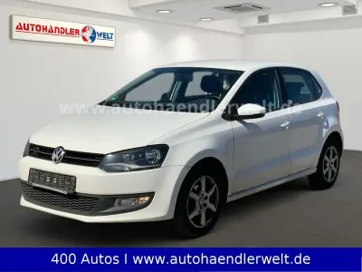 Begagnad VW Polo Comfortline 90 HK (66 kW) 2014 Vit Sedan