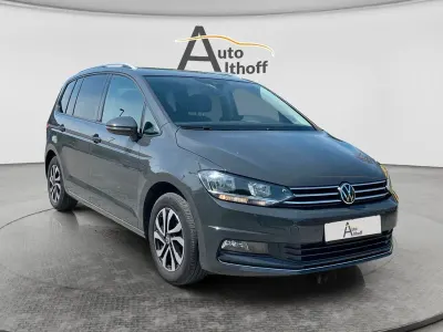 Usata VW Touran Active 150 CV (110 kW) 2022 Grigio Monovolume