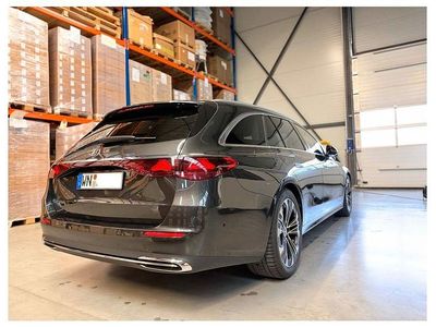 Grau Gebraucht 2025 Mercedes E200 Limousine | 53.998 € (Etwas zu teuer)