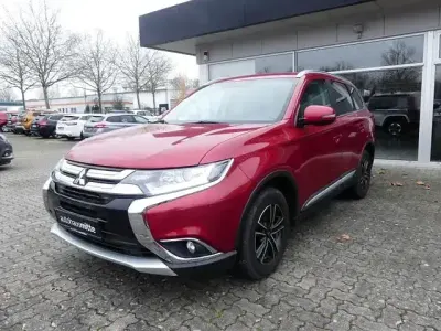 Usata Mitsubishi Outlander Edition 150 CV (110 kW) 2018 Rosso SUV