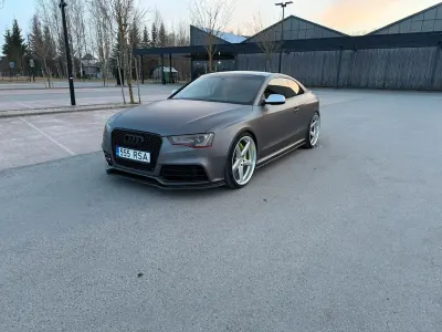 Gebraucht Audi RS5 Sport 450 PS (330 kW) 2012 Grau Coupé