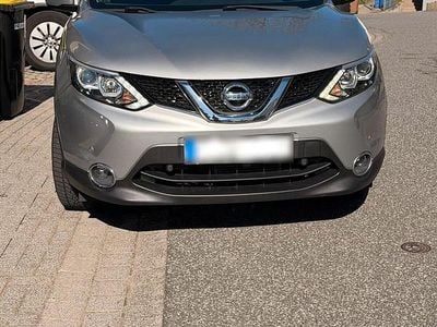 Gebraucht Nissan Qashqai 115 PS (84 kW) 2017 Silber SUV
