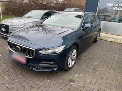 Gebraucht Volvo V90 Momentum 197 PS (144 kW) 2021 Blau Kombi