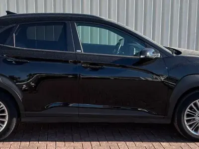 Gebraucht Hyundai Kona YES! 120 PS (88 kW) 2019 Schwarz SUV