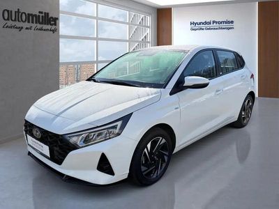 Gebraucht Hyundai i20 Trend 120 PS (88 kW) 2021 Weiß Kleinwagen