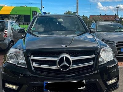Schwarz Gebraucht 2011 Mercedes GLK350 SUV | 9.000 € (Etwas zu teuer)
