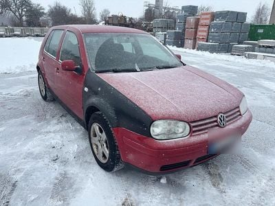 Rot Gebraucht 2003 VW Golf IV Kleinwagen | 2.400 € (Etwas zu teuer)