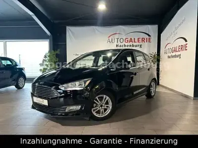 Gebraucht Ford C-MAX Titanium 125 PS (91 kW) 2017 Shadow black Van / Kleinbus