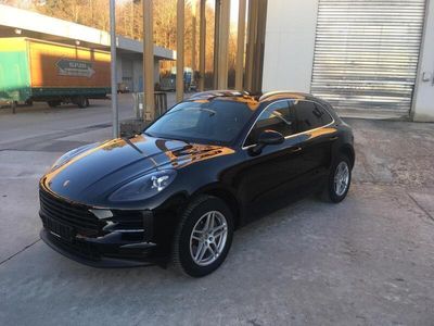 Porsche Macan S