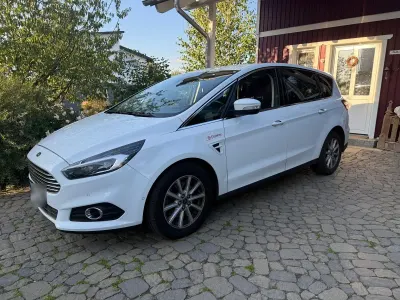 Gebraucht Ford S-MAX Titanium 150 PS (110 kW) 2018 Weiß Van / Kleinbus
