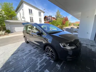Gebraucht VW Sharan Highline 150 PS (110 kW) 2020 Grau Van / Kleinbus