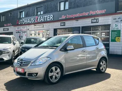 Gebraucht Mercedes A160 95 PS (69 kW) 2011 Silber Limousine