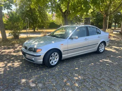 Gebraucht BMW 320 Sport Line 170 PS (125 kW) 2002 Silber Limousine