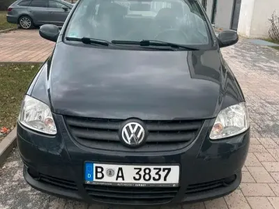 Gebraucht VW Fox 54 PS (39 kW) 2009 Grau Kleinwagen