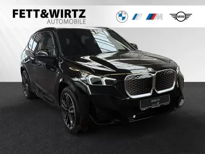 Neu BMW iX1 M Sport 230 kW (313 PS) 2026 Black sapphire metallic SUV