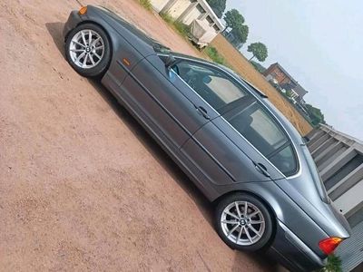 BMW 325