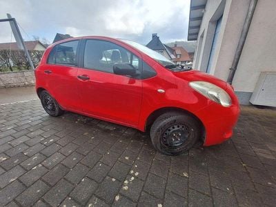 Usata Toyota Yaris 69 CV (50 kW) 2008 Rosso Utilitaria