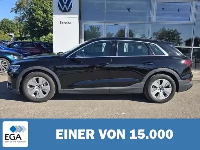 Gebraucht Audi e-tron 300 kW (408 PS) 2023 Schwarz SUV