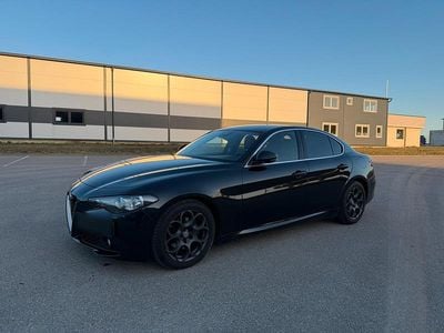 Brugt Alfa Romeo Giulia 180 HK (132 kW) 2017 Sort Sedan