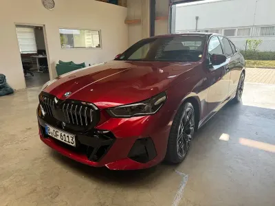 Gebraucht BMW 520 Performance 208 PS (152 kW) 2024 Rot Limousine