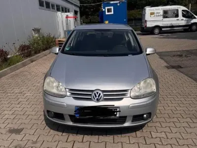 Gebraucht VW Golf V 102 PS (75 kW) 2006 Silber Kleinwagen