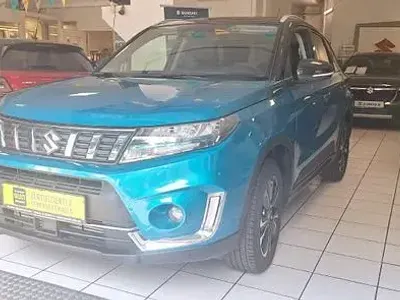 Gebraucht Suzuki Vitara Comfort+ 129 PS (94 kW) 2024 Schwarz SUV