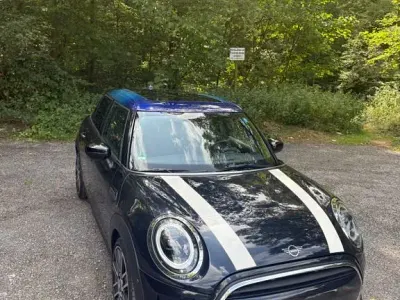 Gebraucht Mini Cooper 136 PS (100 kW) 2021 Schwarz Kleinwagen