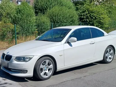 Gebraucht BMW 320 Cabriolet 170 PS (125 kW) 2011 Weiß Cabrio