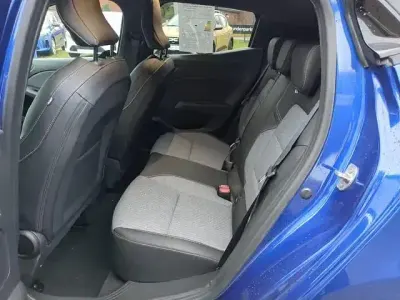 Neu Renault Clio V Techno 2025 Blau
