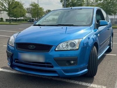 gebraucht Ford Focus 2.0