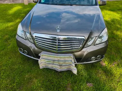 Gebraucht Mercedes 220 170 PS (125 kW) 2010 Grau Kombi