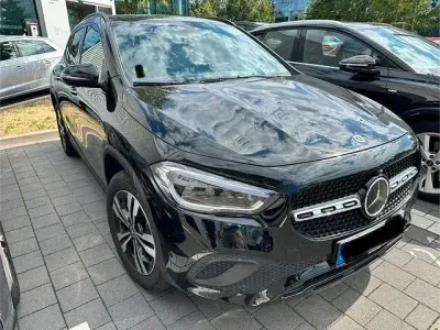 Gebraucht Mercedes GLA250 218 PS (160 kW) 2022 Schwarz SUV