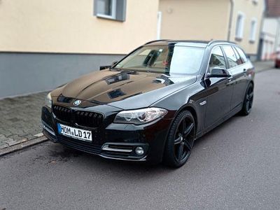 Gebraucht BMW 530 Luxury Line 258 PS (189 kW) 2014 Schwarz Kombi