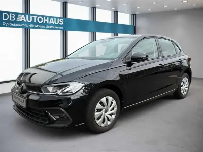 Gebraucht VW Polo Life 95 PS (69 kW) 2023 Schwarz Kleinwagen