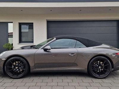 Porsche 911 Carrera Cabriolet