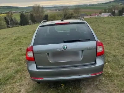 Gebraucht Skoda Octavia 140 PS (102 kW) 2013 Grau Kombi