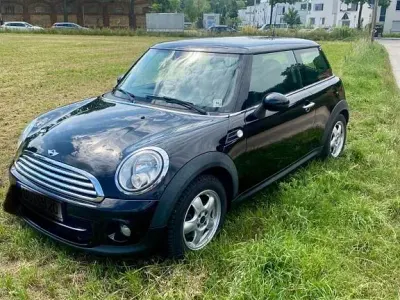 Gebraucht Mini Cooper 122 PS (89 kW) 2013 Schwarz Kleinwagen
