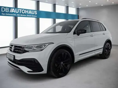 Gebraucht VW Tiguan R-line 245 PS (180 kW) 2023 Weiß SUV