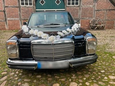 Usata Mercedes W115 110 CV (80 kW) 1974 Nero Berlina