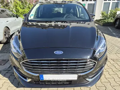 Używany Ford S-MAX Titanium 150 KM (110 kW) 2023 Czarny Minivan