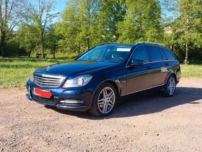 Used Mercedes C250 204 HP (150 kW) 2011 Blue Estate
