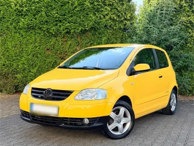 Gebraucht VW Fox Style 70 PS (51 kW) 2010 Gelb Kleinwagen