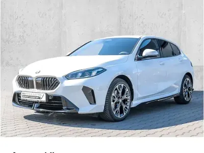 Gebraucht BMW 120 Shadowline 170 PS (125 kW) 2025 Weiß Kleinwagen