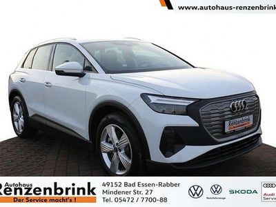 Gebraucht Audi e-tron Basis 194 kW (265 PS) 2023 Gletscherweiß metallic SUV