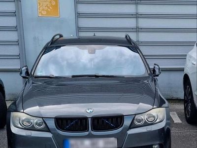 Gebraucht BMW 330 272 PS (200 kW) 2007 Grau Kombi