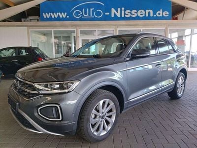 Indiumgrau Gebraucht 2024 VW T-Roc Edition SUV | 27.490 € (Guter Preis)