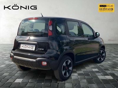 Schwarz Gebraucht 2023 Fiat Panda Cross Cross Kleinwagen | 11.590 € (Guter Preis)