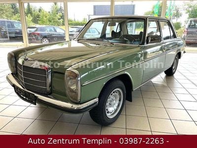 Grün Gebraucht 1974 Mercedes W115 Limousine | 13.990 €